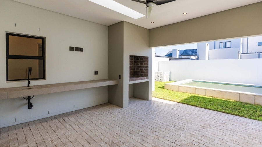 4 Bedroom Property for Sale in Sandown Western Cape